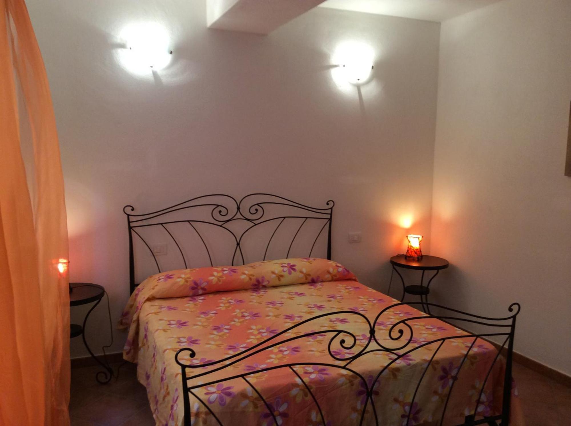 Appartamenti Le Gemme Palau Quarto foto